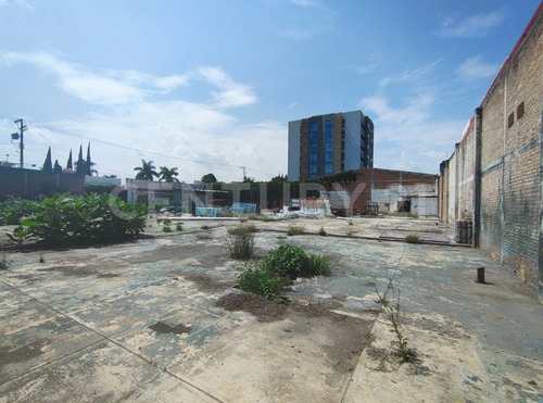 Terreno En Venta 1,869 M2, Camino Real A Cholula, Dentro De Privada, Puebla