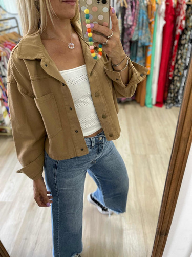 Imagen 9 de 10 de Campera Oversize Corta Camel Fucsia Negro The Big Shop