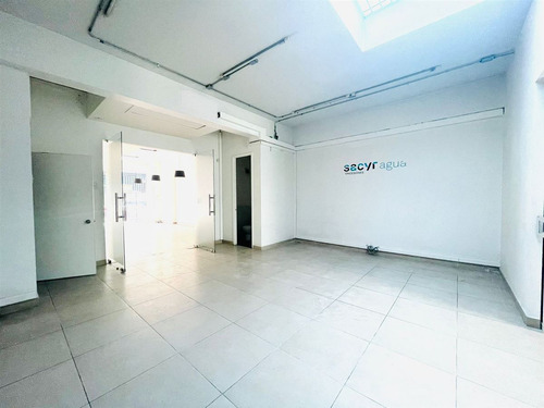 Local Comercial Arriendo 124 Metros, Dehesa Central