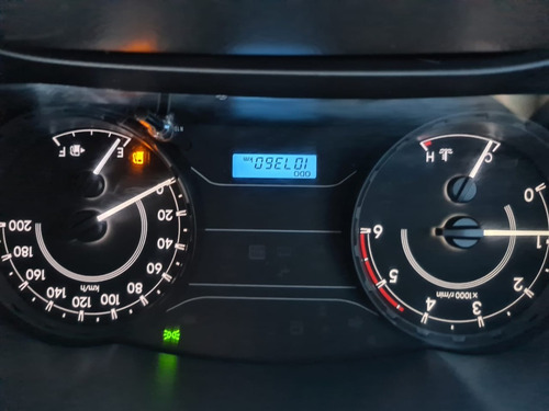 Toyota Hilux 4x2 D/c Dx 2.4 Tdi6 M/t 2016