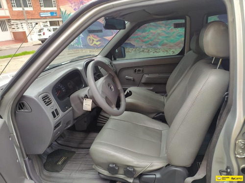 Nissan Frontier D22