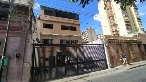 Local Comercial En Alquiler En Parroquia Santa Teresa 23-10136 Yf