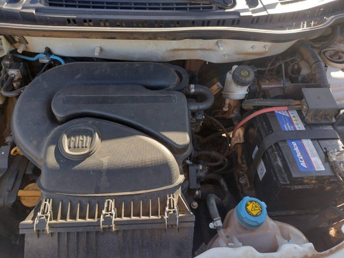 Imagem 5 de 6 de Renault Sandero 1.6 Expression 8v Flex 4p Manual