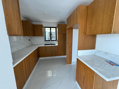 Oportunidad Nuevo Apartamento Primer Nivel En Santiago Rd