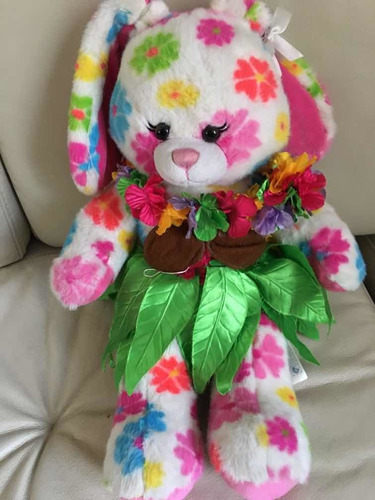 Muñeca Coneja Floreada Hawaiiana Build A Bear