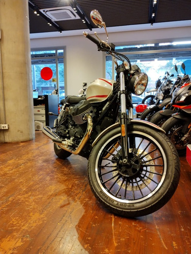 Imagen 3 de 15 de Motoguzzi V9 Roamer