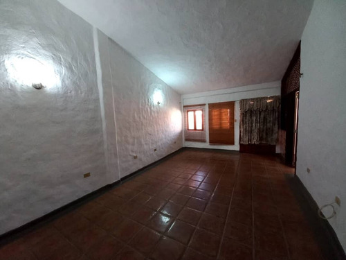 Imagen 2 de 10 de Mh Casa En Piedras Pintada Pozo Y Planta