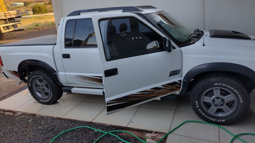 Imagem 8 de 12 de Chevrolet S10 2011 2.4 Rodeio Cab. Dupla 4x2 Flexpower 4p