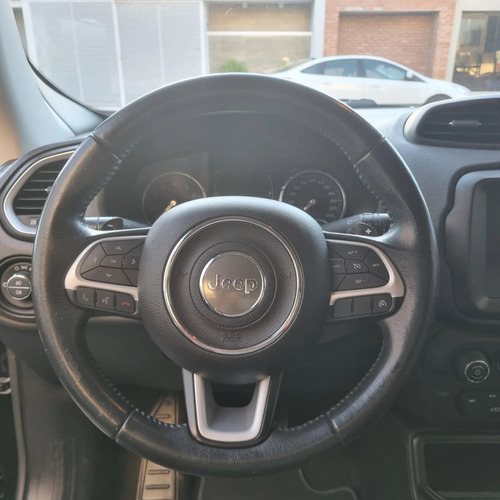 Jeep Renegade 1.8 16V FLEX LONGITUDE 4P AUTOMÁTICO