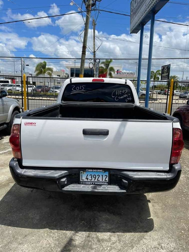 Imagen 8 de 14 de Toyota Tacoma Americana