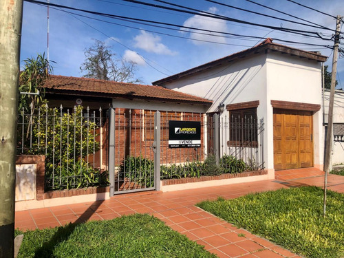 Excelente Casa Apta Crédito En Barrio Parque Esperanza Luján