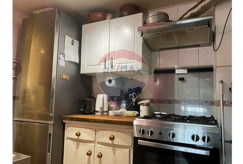 Casa En Tranquila Zona Residencial