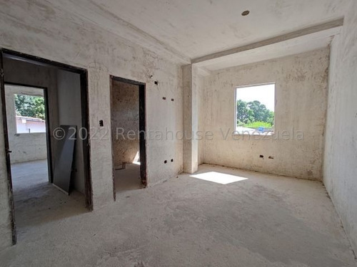 Imagen 18 de 30 de Townhouse En Venta Con Financiamiento, Barrio Sucre. Las Delicias Maracay 23-7799 Hc
