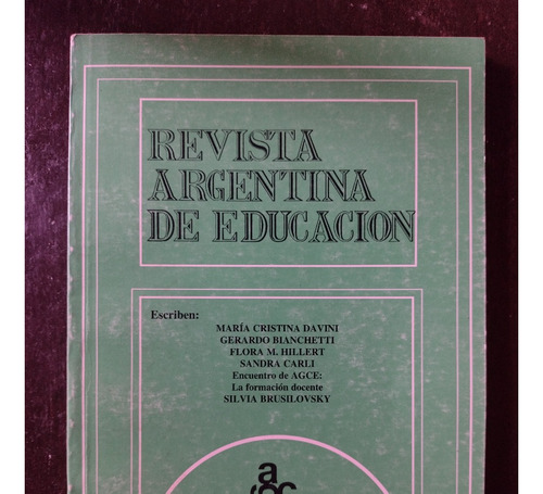 Revista Argentina De Educación - Año Xii - N° 21 - Agce