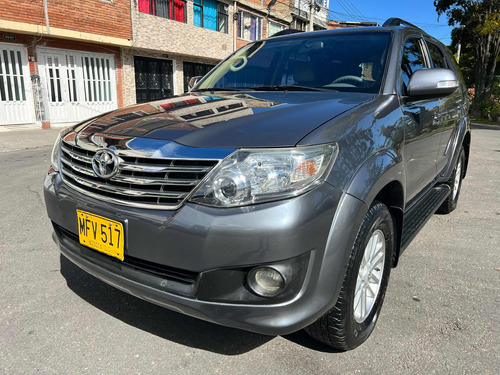 Toyota Fortuner 2.7l 4x2