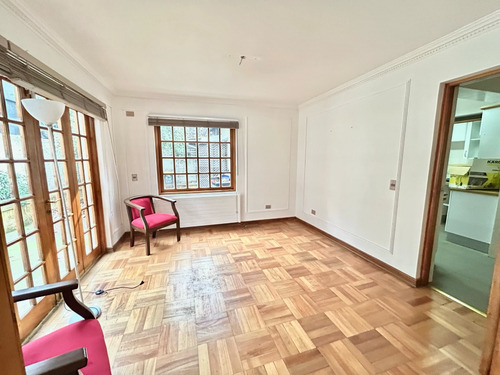 Amplia Casa Con Parquet, Luz Natural En El Corazón De Vitacu