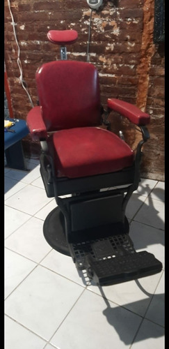 Imagen 4 de 6 de Sillón De Barbero Antiguo Marca Koken Hidráulico