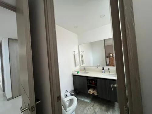 Apartamento En Venta En Loma Los Mesa. Cod V11184