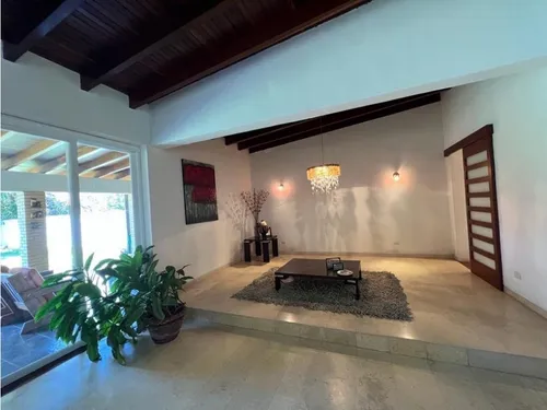 Vendo Casa 320m2 La Tahona 2325