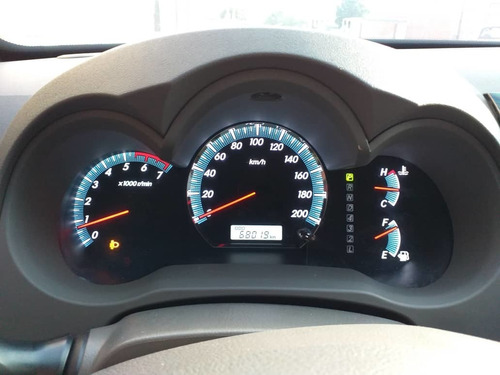Imagen 14 de 14 de Toyota Fortuner 4x4