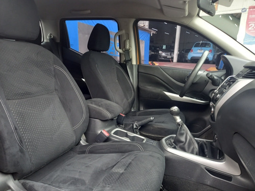 Imagen 9 de 14 de Nissan Frontier Le Manual