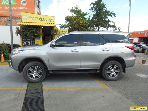 Imagen 4 de 25 de Toyota Fortuner