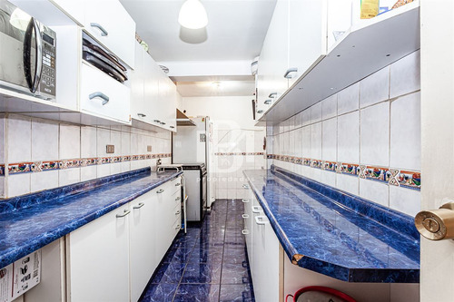 Casa En Venta De 5 Dorm. En Vitacura