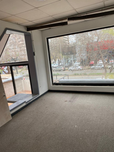 Arriendo Cómodo Local Comercial Av. Libertad , Viña Del Mar