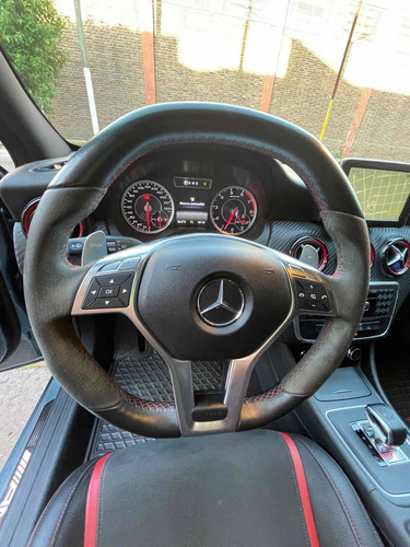 Imagen 6 de 25 de Mercedes Benz A45 Amg