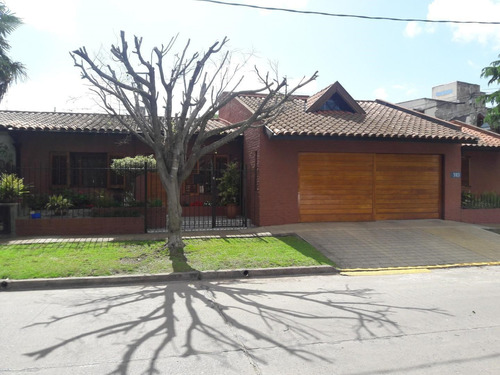 Casa  En Venta En Quilmes, G.b.a. Zona Sur, Argentina