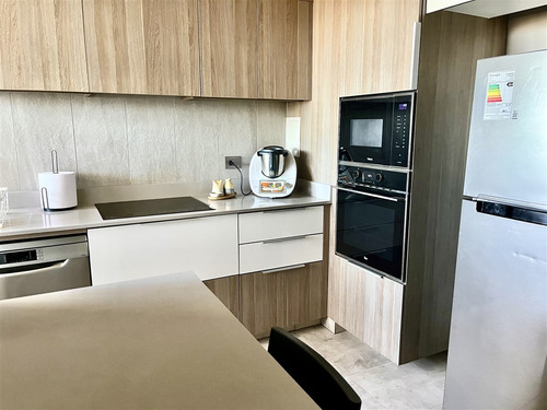 Departamento En Arriendo De 2 Dorm. En Las Condes
