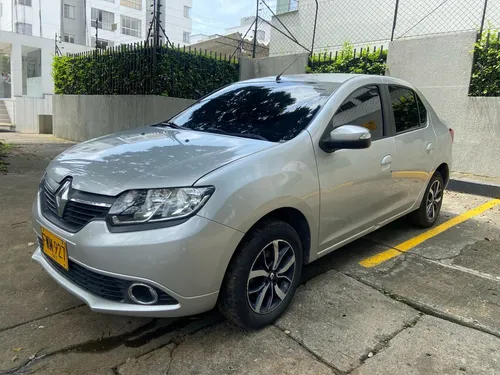Renault Logan 1.6 Privilege / Intens