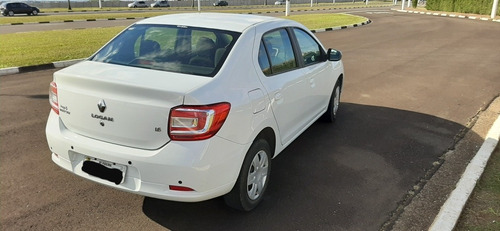Renault Logan 2014 1.6 Expression Hi-power 4p