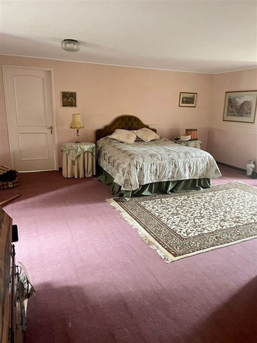 Se Vende Preciosa Casa Estilo Inglés En Limache Emplazada