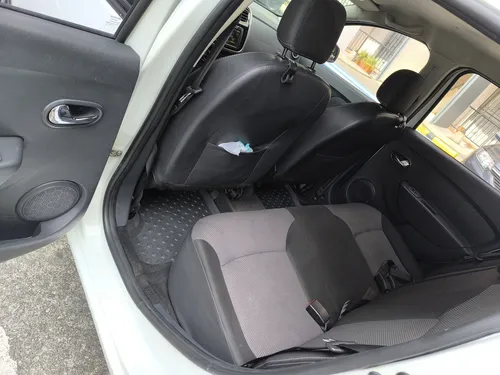 Renault Logan 1.6 Privilege / Intens