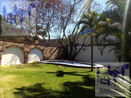 Casa En Venta En Lomas De Azingo, Cuernavaca Morelos.