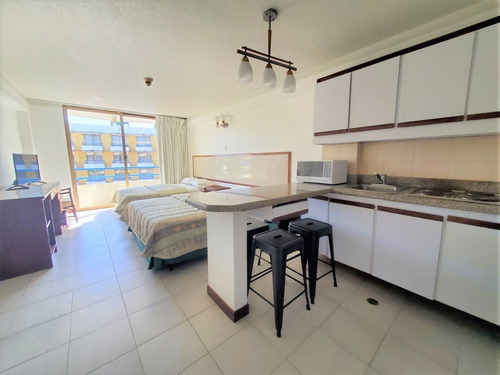 Imagen 10 de 18 de Apartamento En Alquiler Vacacional Cerca De La Playa Con Agua Permanente, Planta Eléctrica Y Wifi Para 4 Huespedes Y Centros Comerciales