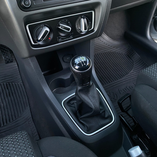 Volkswagen Fox 1.6 MSI TOTAL FLEX CONNECT 4P MANUAL