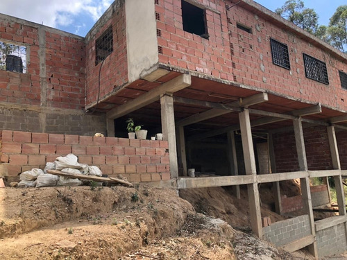 Casa Lomas De Club De Campo