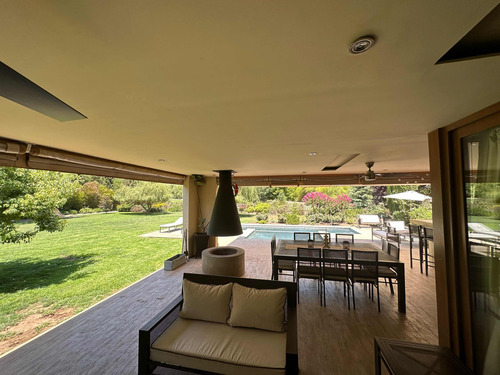 Vendo Moderna Casa Hormigón 6d 5b Orilla Cancha Las Brisas
