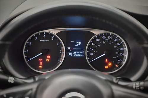 Nissan Kicks EXCLUSIVE 1.6 AT