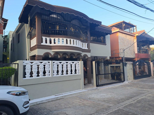 Venta De Casa En Alma Rosa Segunda Santo Domingo