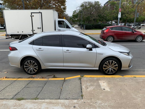 Imagen 2 de 18 de Toyota Corolla Seg Cvt Hibrido