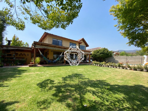 Remodelada, 6d/6b, Gran Jardín, Quincho.
