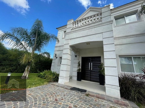 Imagen 1 de 18 de Excelente Propiedad En Venta Barrio La Providencia Canning