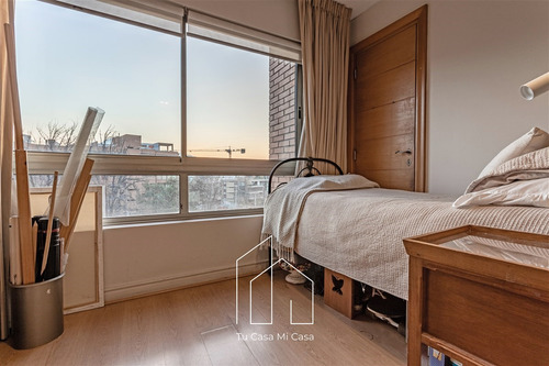 Parque Privado De 4 Dorm + Servicio. En Lo Barnechea