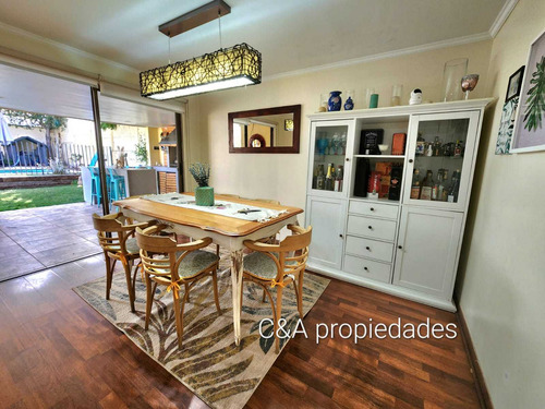 Casa Con Cocina Remodelada 6d-4b-5e (86923)