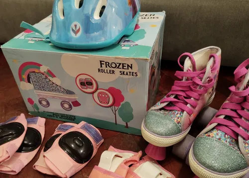 Zapatillas con ruedas frozen clearance