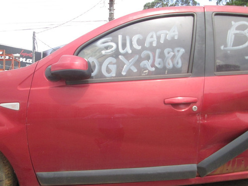 Imagem 2 de 6 de Sucata Sandero 1.6 8v 2013 Para Retirada De Peças
