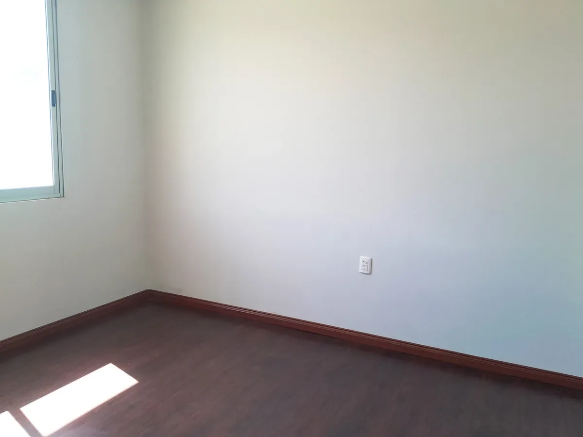 Imagen 4 de 13 de Casa En 2do Piso 3d+1b Buena Ubicación En Conchalí